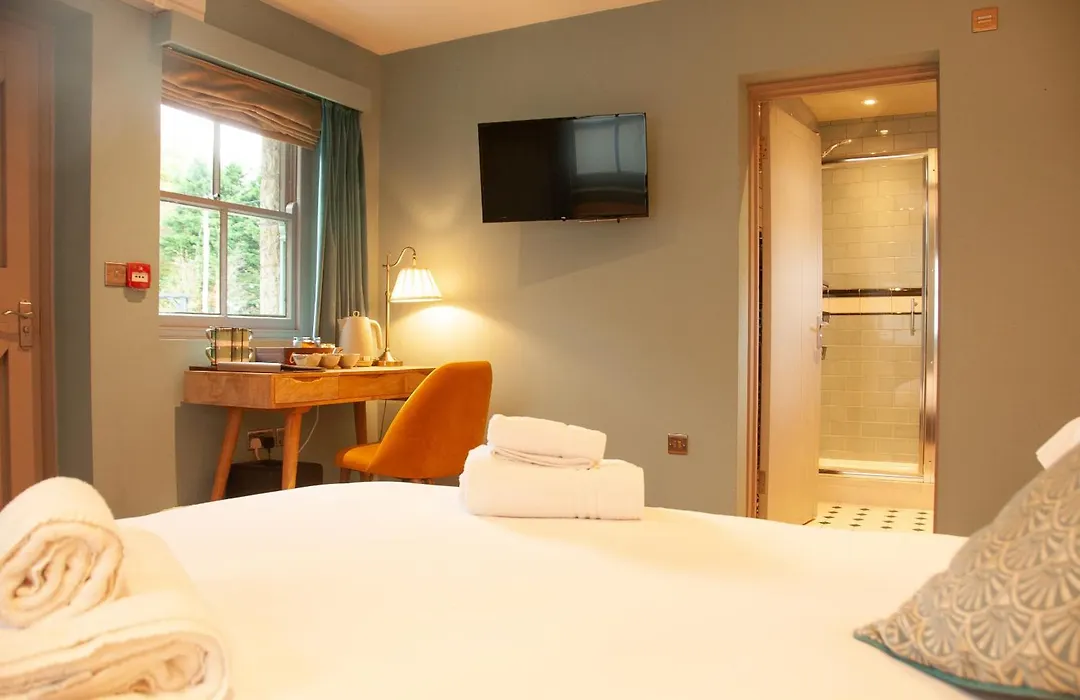 The Cowdray Arms-1